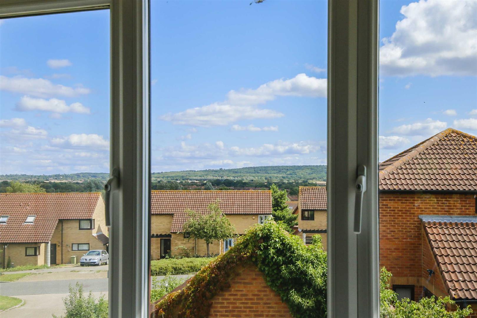Parsley Close, Walnut Tree, Milton Keynes